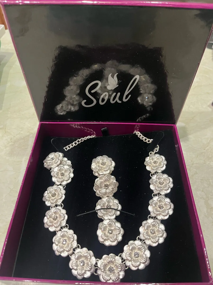 Soul Necklace & braclet