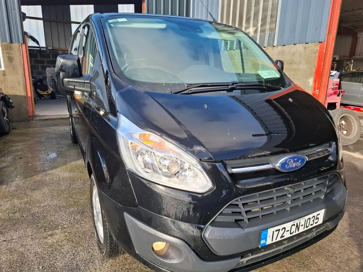 Ford Custom Crewcab  VERY LOW KLM - Image 2