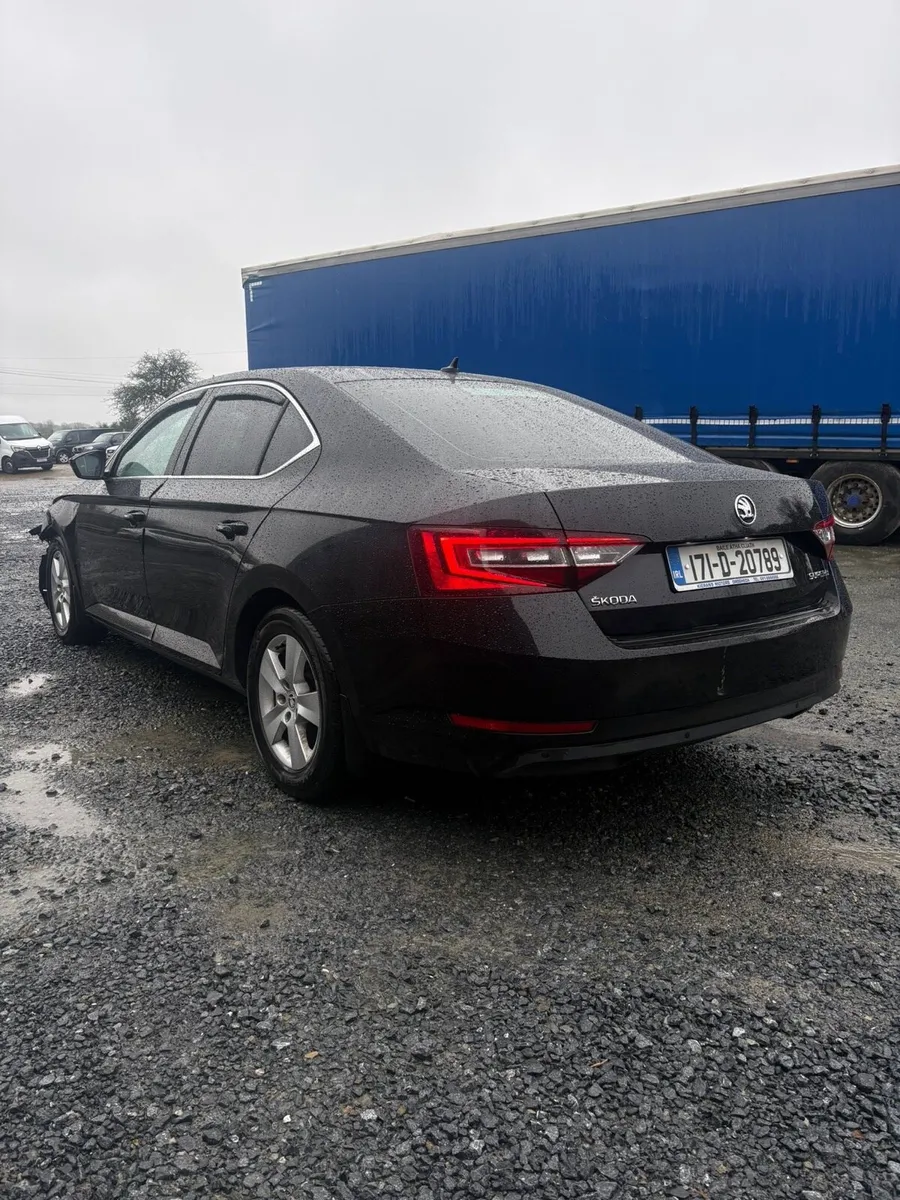2017 Skoda. Superb 1.6 diesel - Image 4