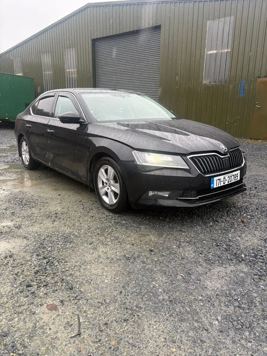 2017 Skoda. Superb 1.6 diesel - Image 1