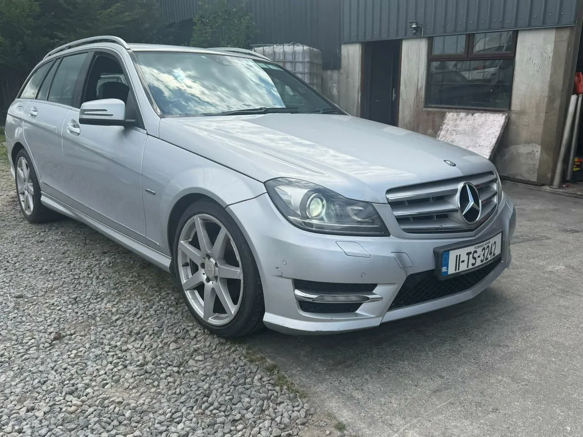 MERC C220 CDI AMG SPEC PARTS - Image 2