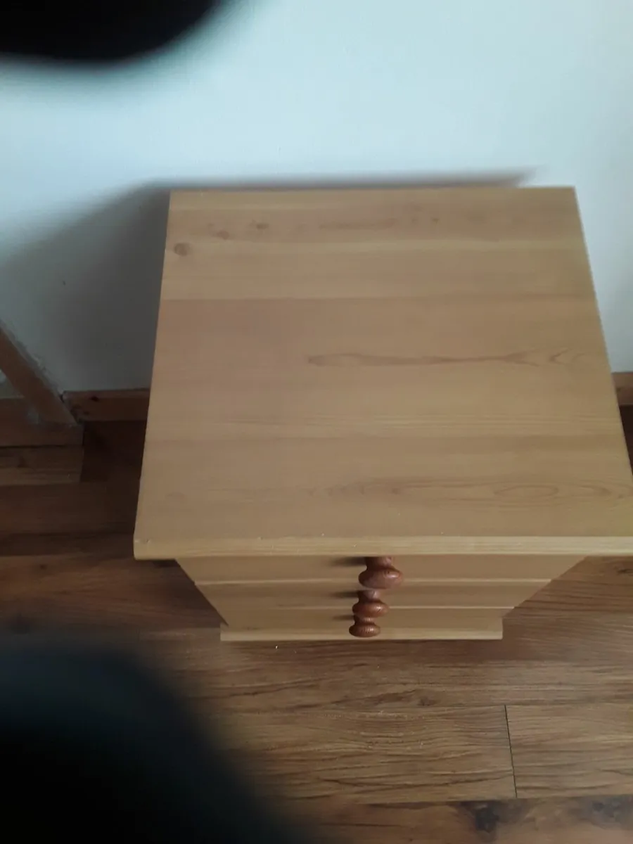 Tree draw Locker good condition - Image 2