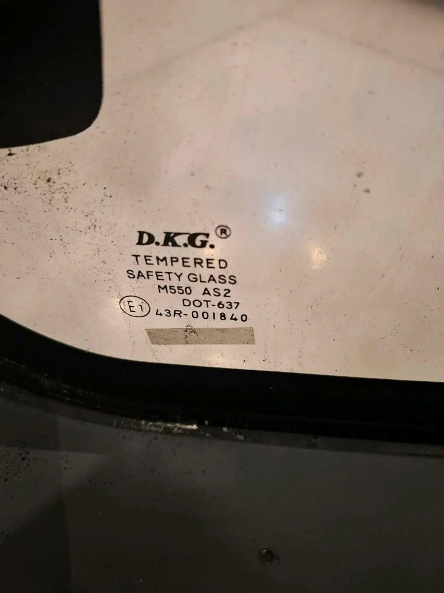 Push up sky light for sale .. - Image 4