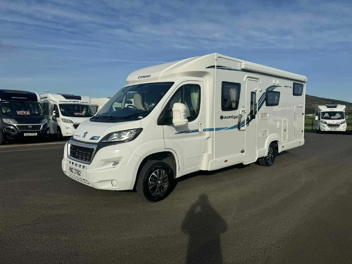 2019 COMPASS AVANT GARDE 194 4 BERTH MOTORHOME - Image 1