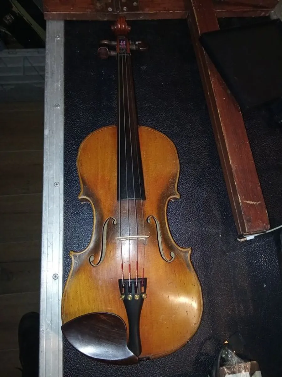 Violin 4/4 - Image 1