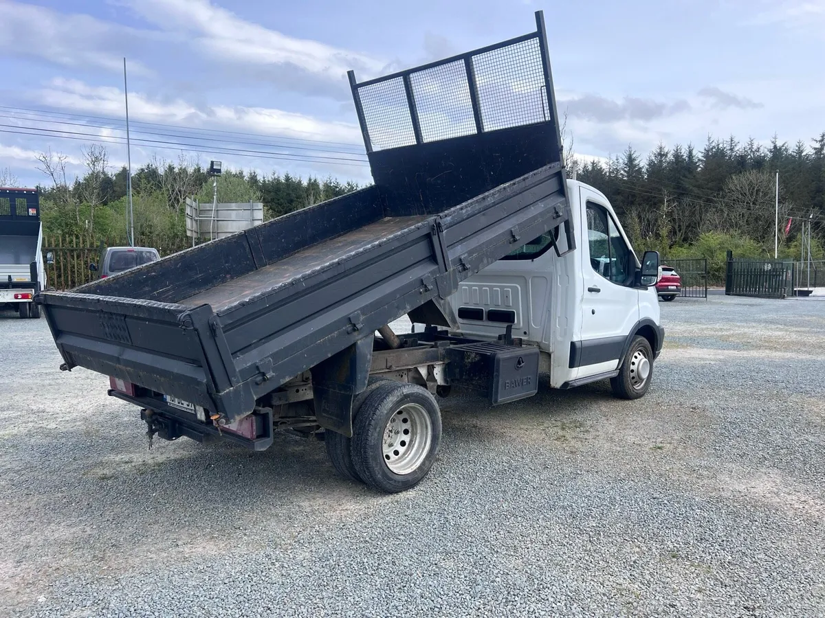 Twin wheel tipper - Image 3