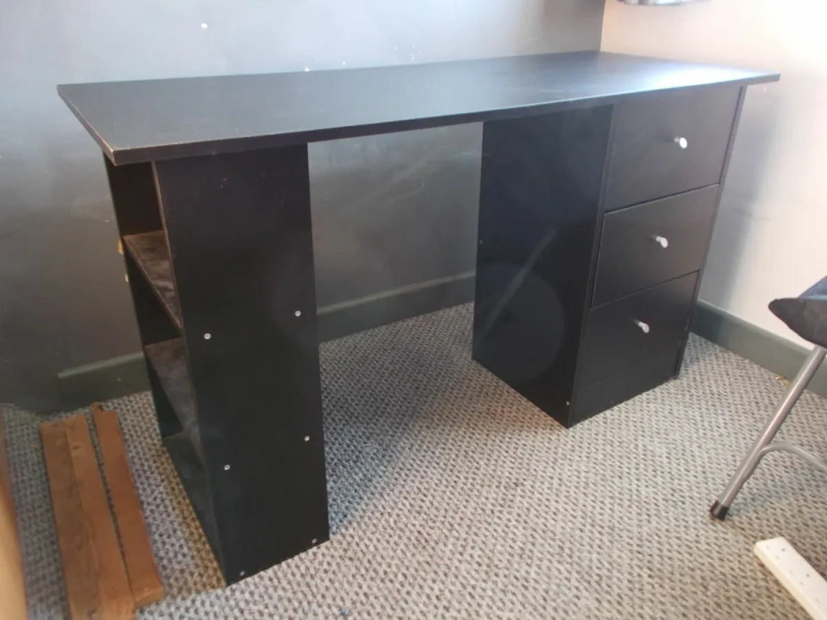 Computer Desk / Table - Image 3