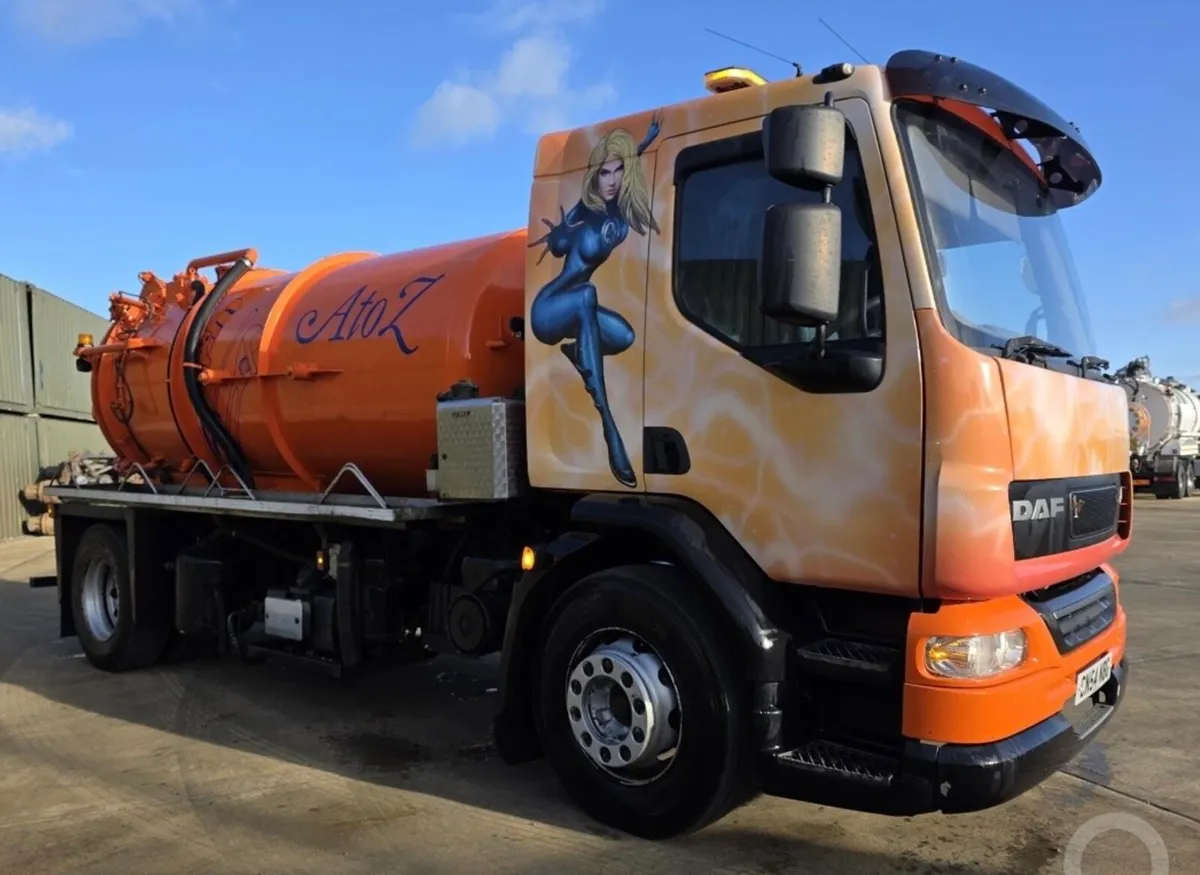 Vacuum tanker - Image 2