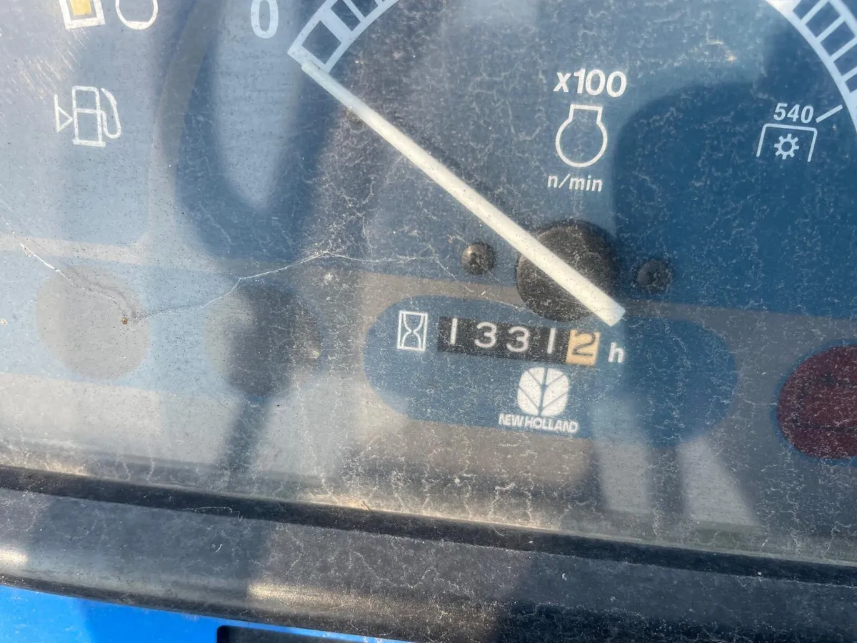 2011 New Holland TZ24D Compact Tractor - Image 2