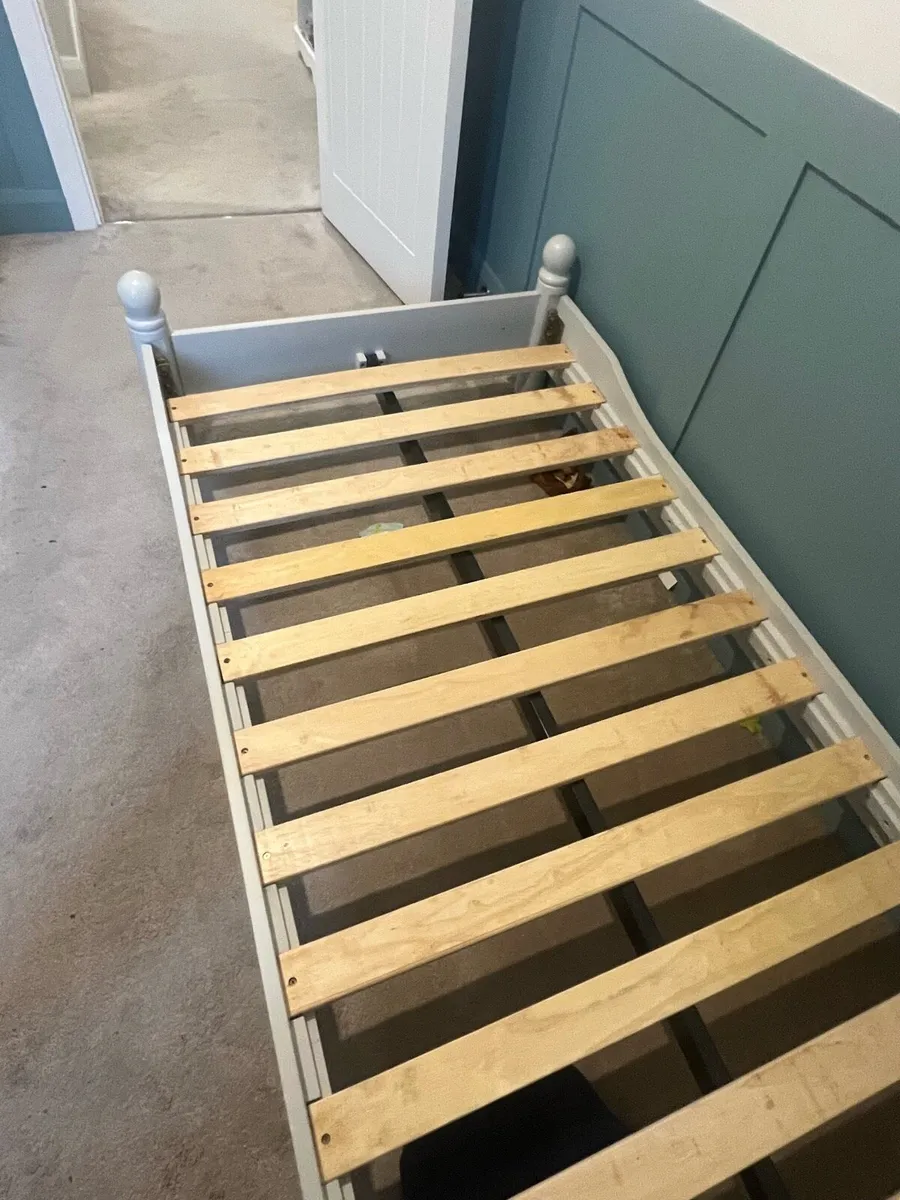Single Bed Frame and Matress - Image 4