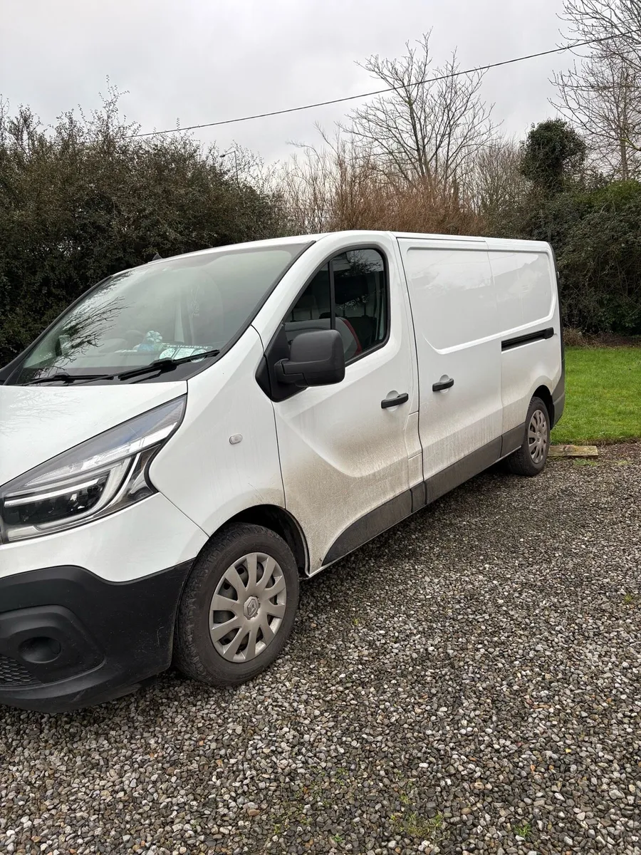 Renault traffic - Image 3