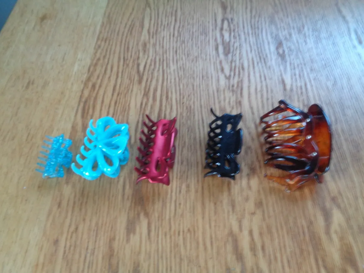 Hair Claw Clips x 5 for Sale - Image 1
