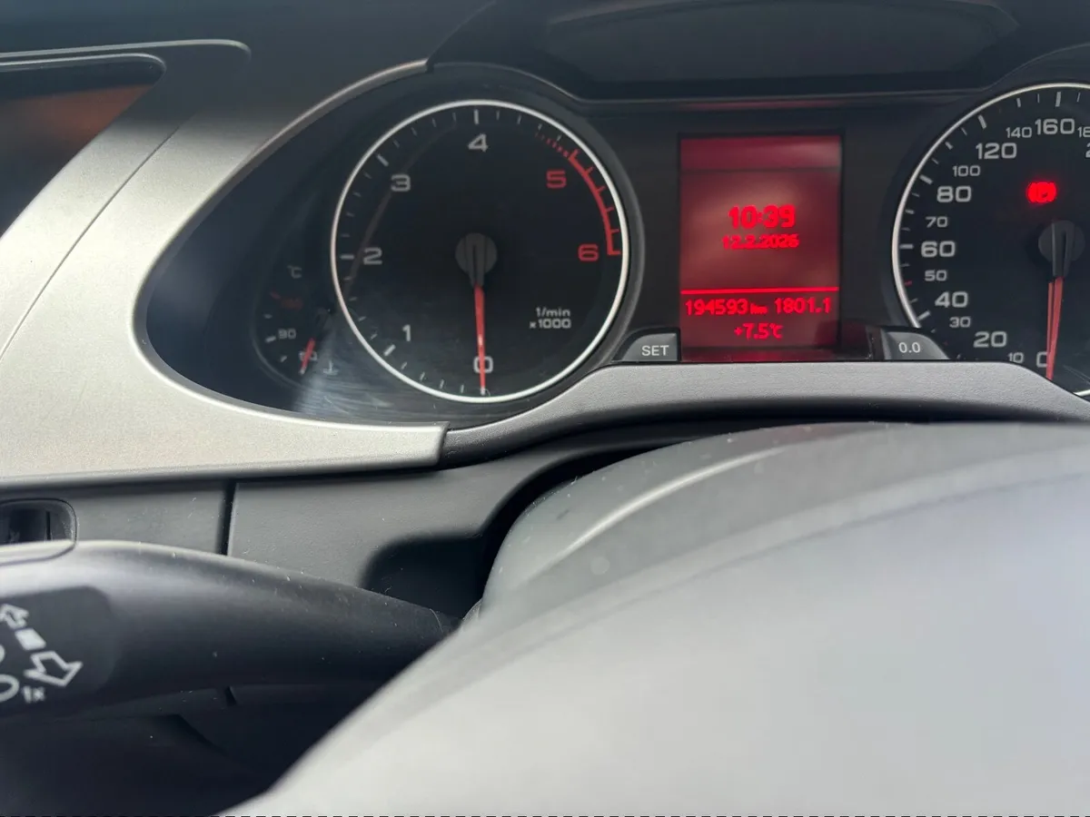 Audi A4 - Image 2