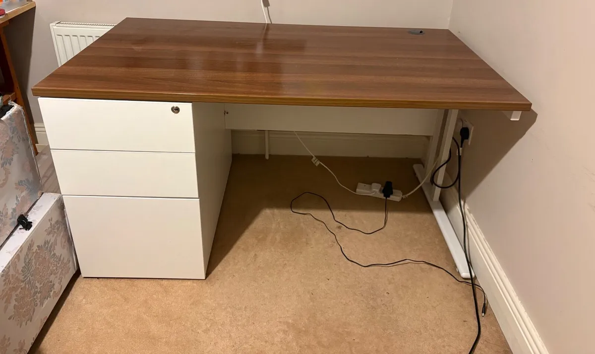 Office desk with drawers - Image 3