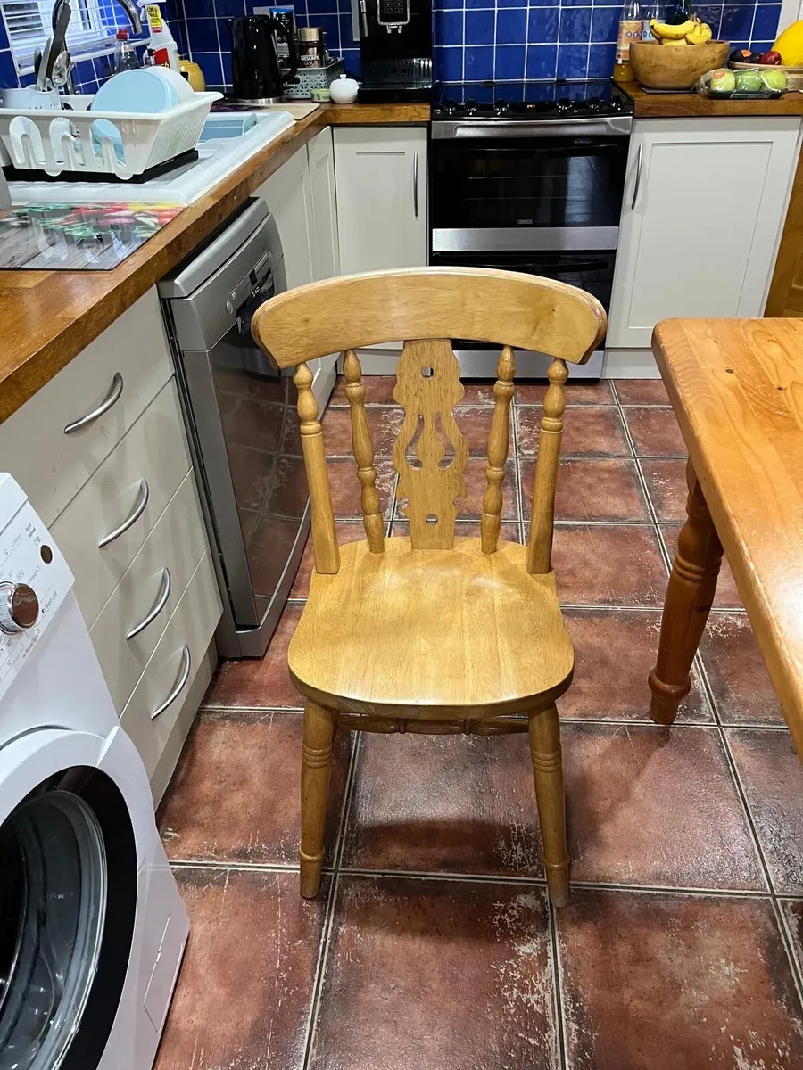 Dining table and six chairs - Image 2