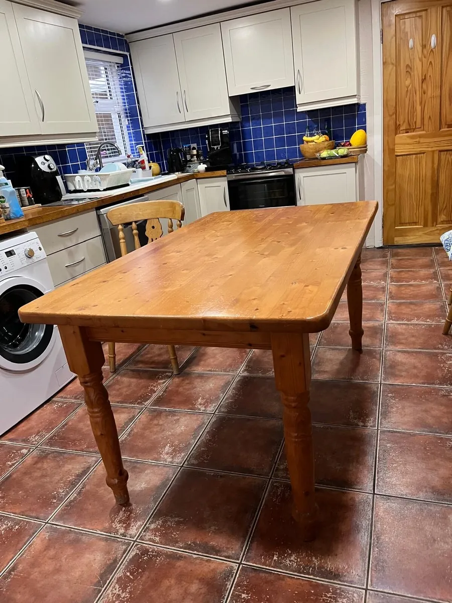Dining table and six chairs - Image 3