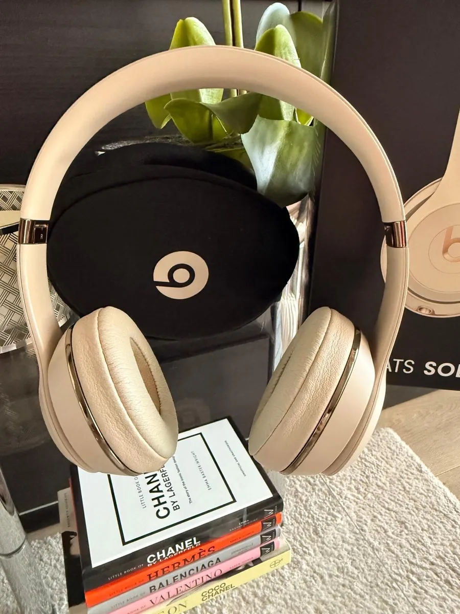 Beats Solo3 Wireless – Excellent Condition - Image 2