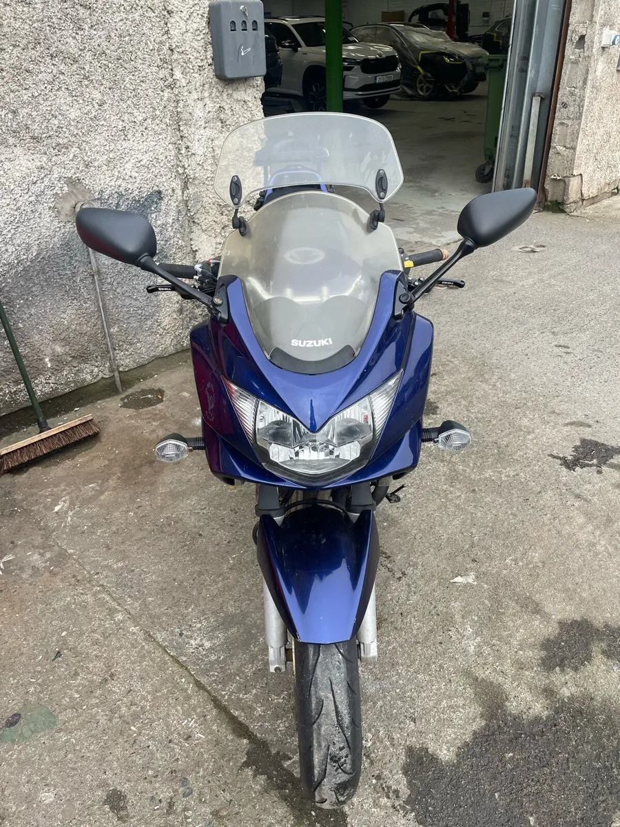 Motorcycle - Image 3