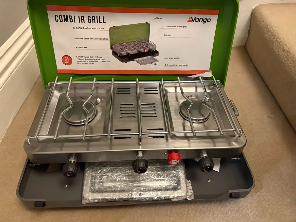 8 person Kampa tent - used only once - Image 3