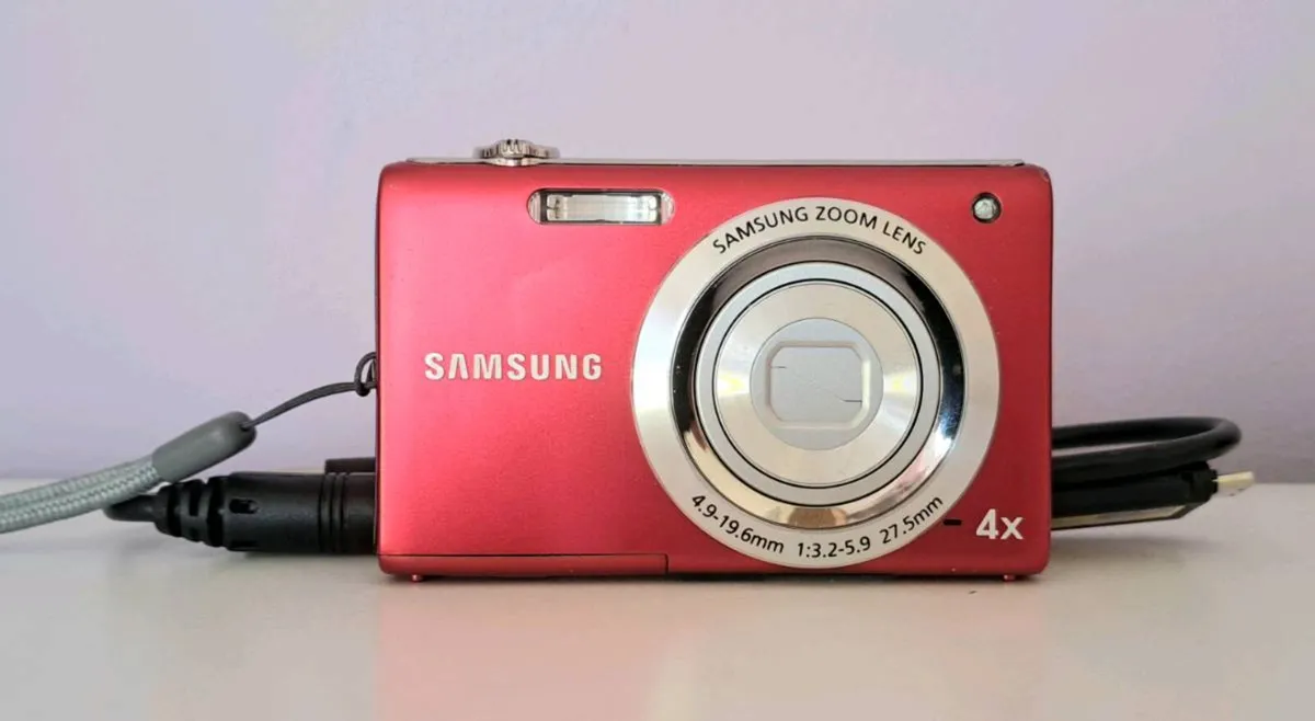 Samsung  ST60 - Image 1
