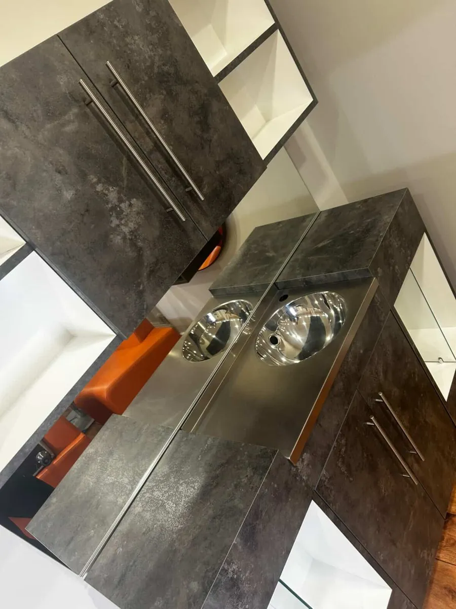 Rem Opal Salon Vanity Unit - Image 3