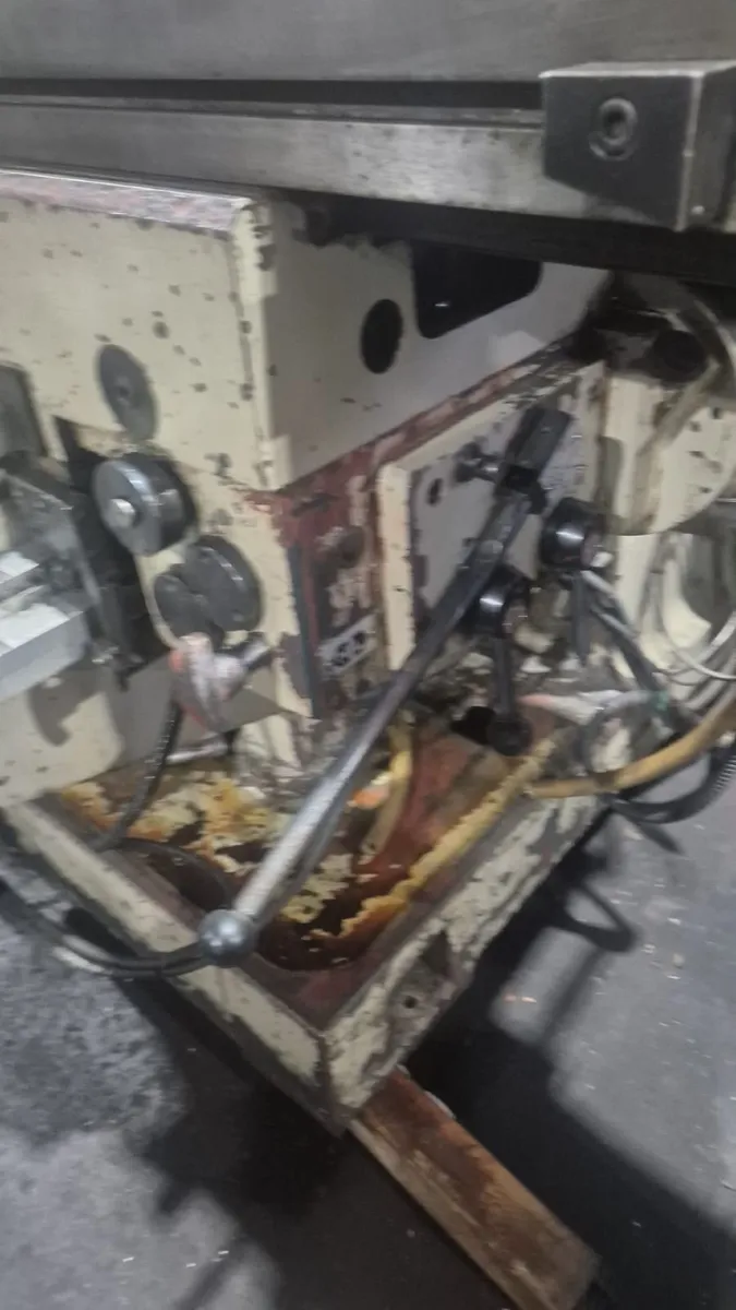 Gate PBM‑VS400 Turret Milling Machine - Image 3