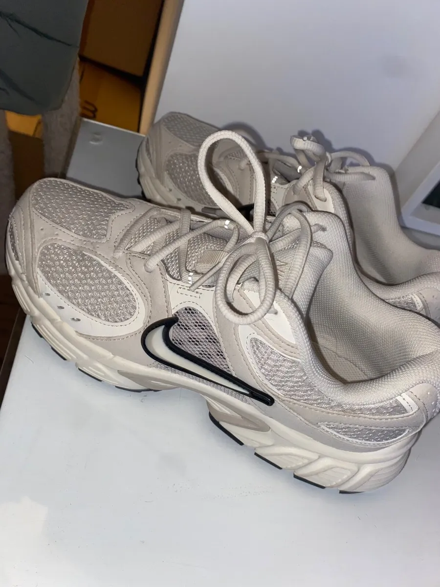 Women trainers - Image 3