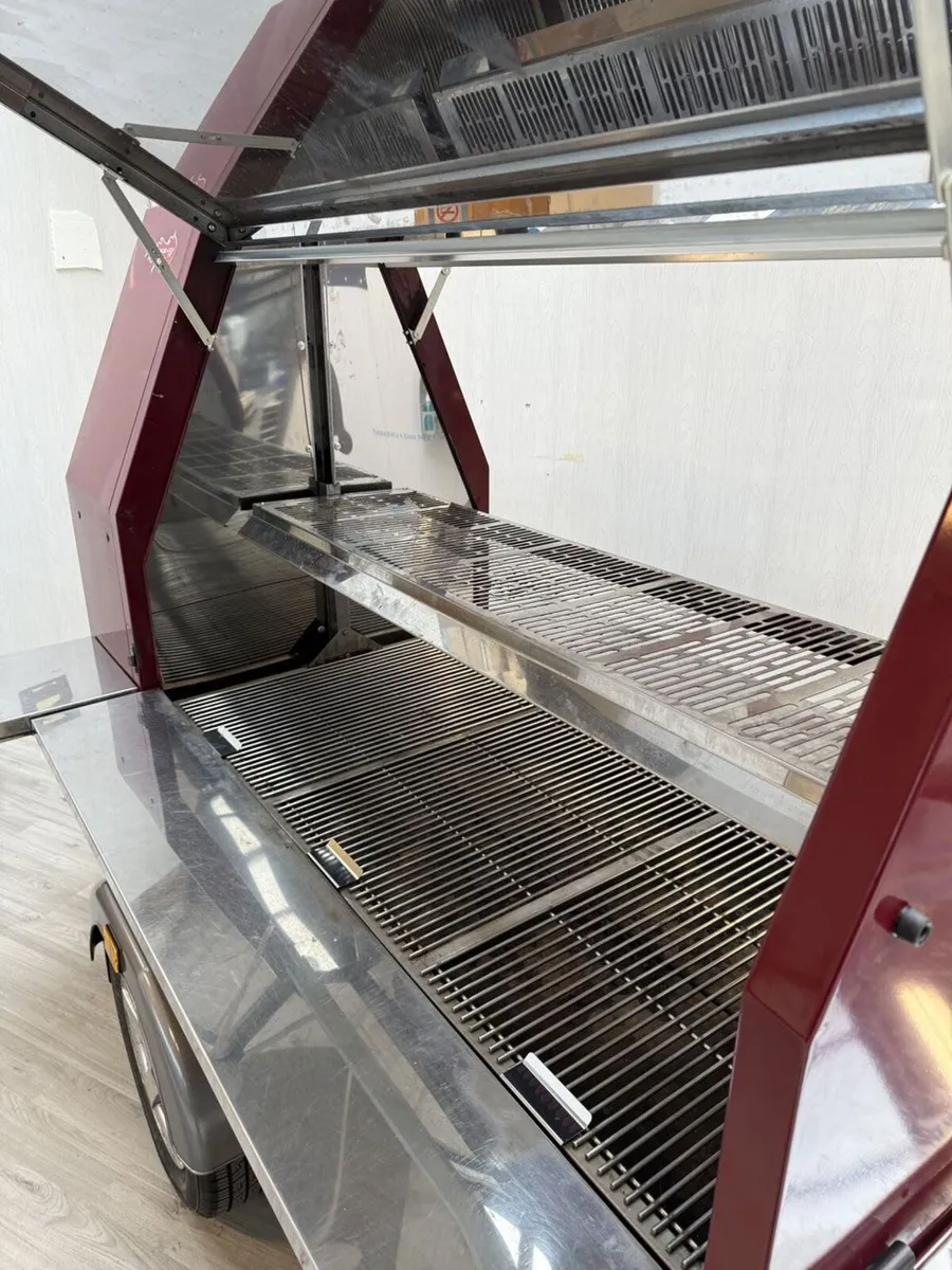 Trailblazer BBQ 600 Streetmaster BBQ Trailer - Image 2