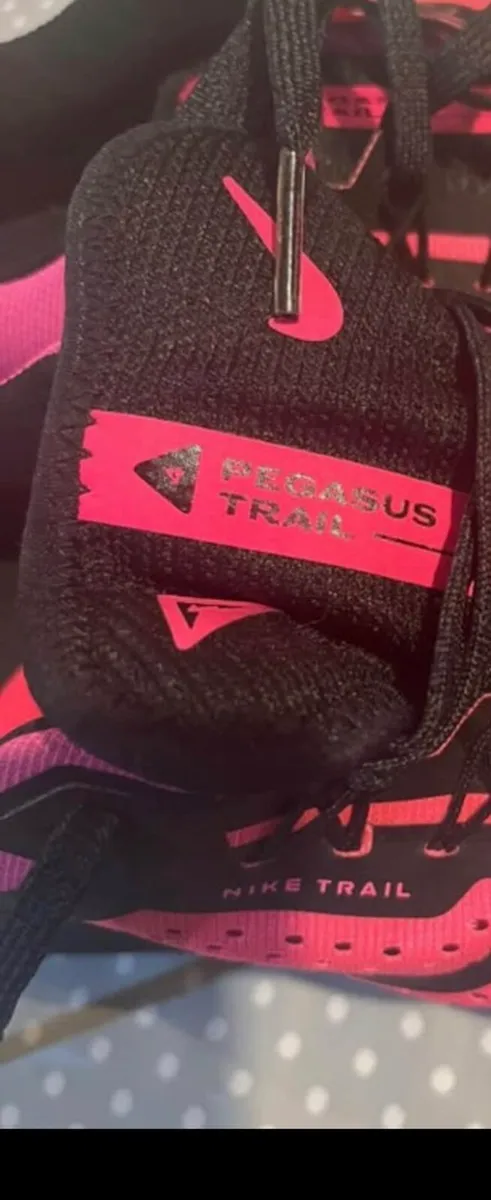 Nike runners - Image 4