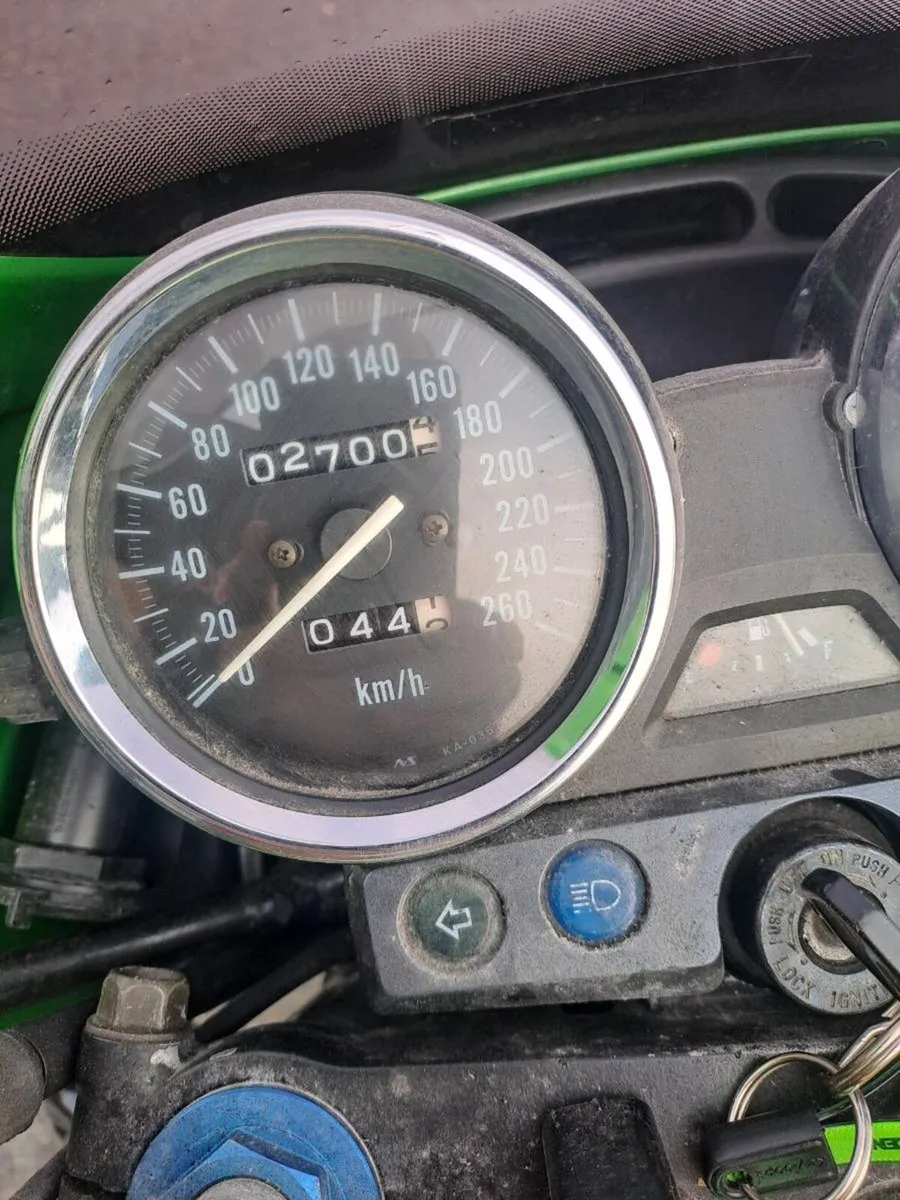 Kawasaki zrx1100 Eddie Lawson replica - Image 4