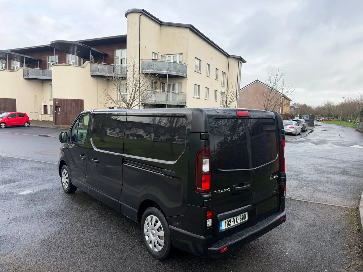 192 Renault Traffic - Image 4