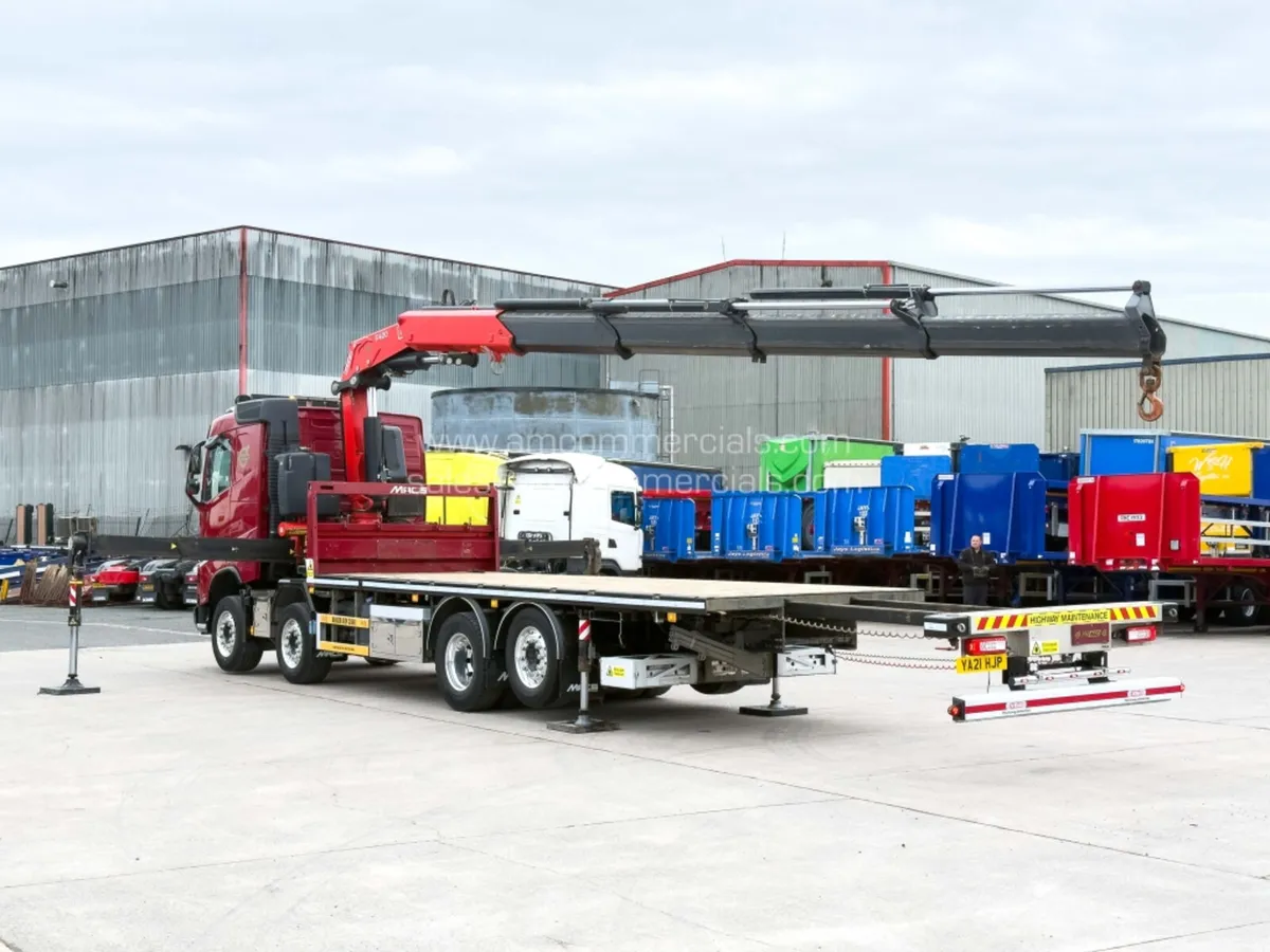 2021 VOLVO FH 460 CRANE-MOUNTED FLATBED - Image 3
