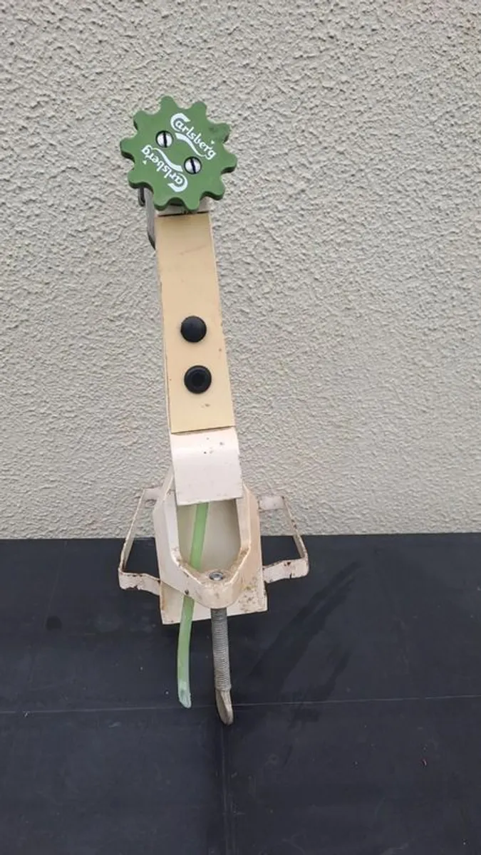 rare vintage carlsberg beer tap - Image 4