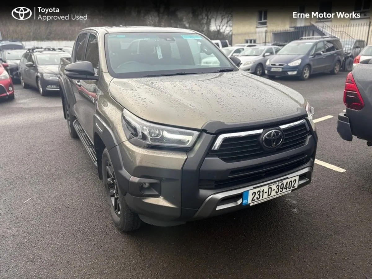 Toyota Hilux HILUX 2.8 INVINCIBLE AUTO - Image 1