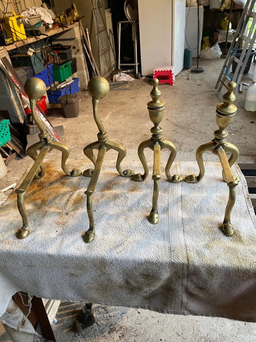 Brass fire dogs / andirons - Image 1