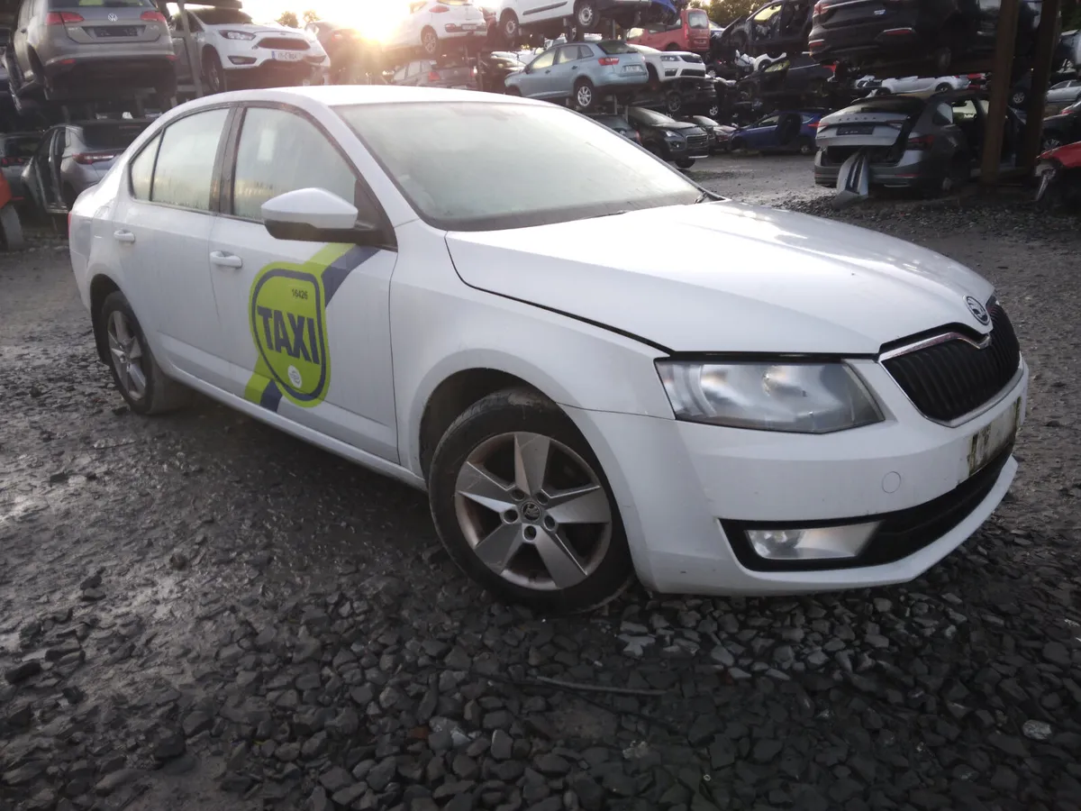 2016 Skoda Octavia For Breaking/Dismantling - Image 1