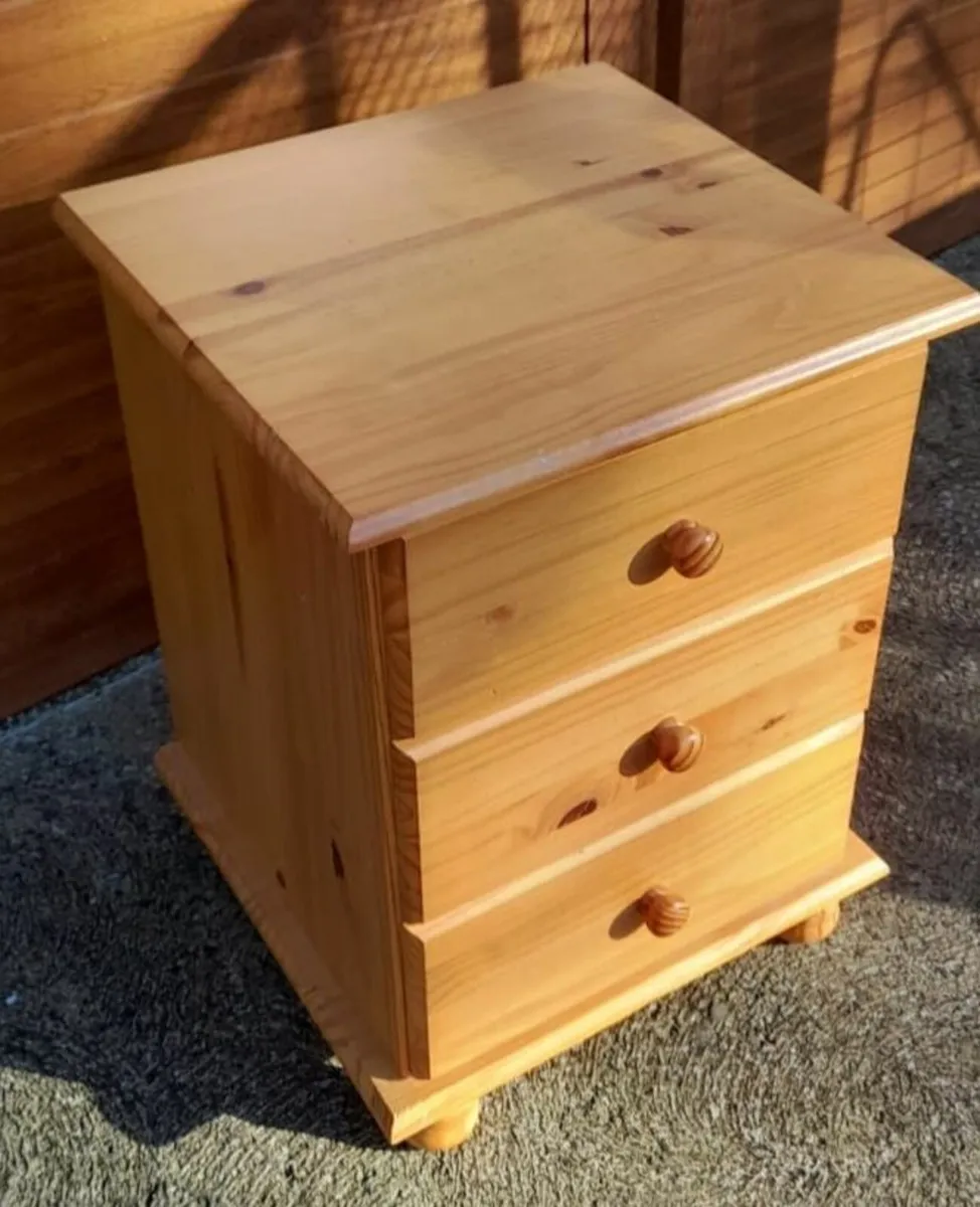 Bedroom set - Image 3