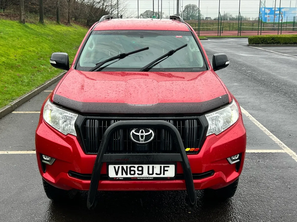 Choice of 2 Toyota Landcruiser 2.8 D-4D - Image 3