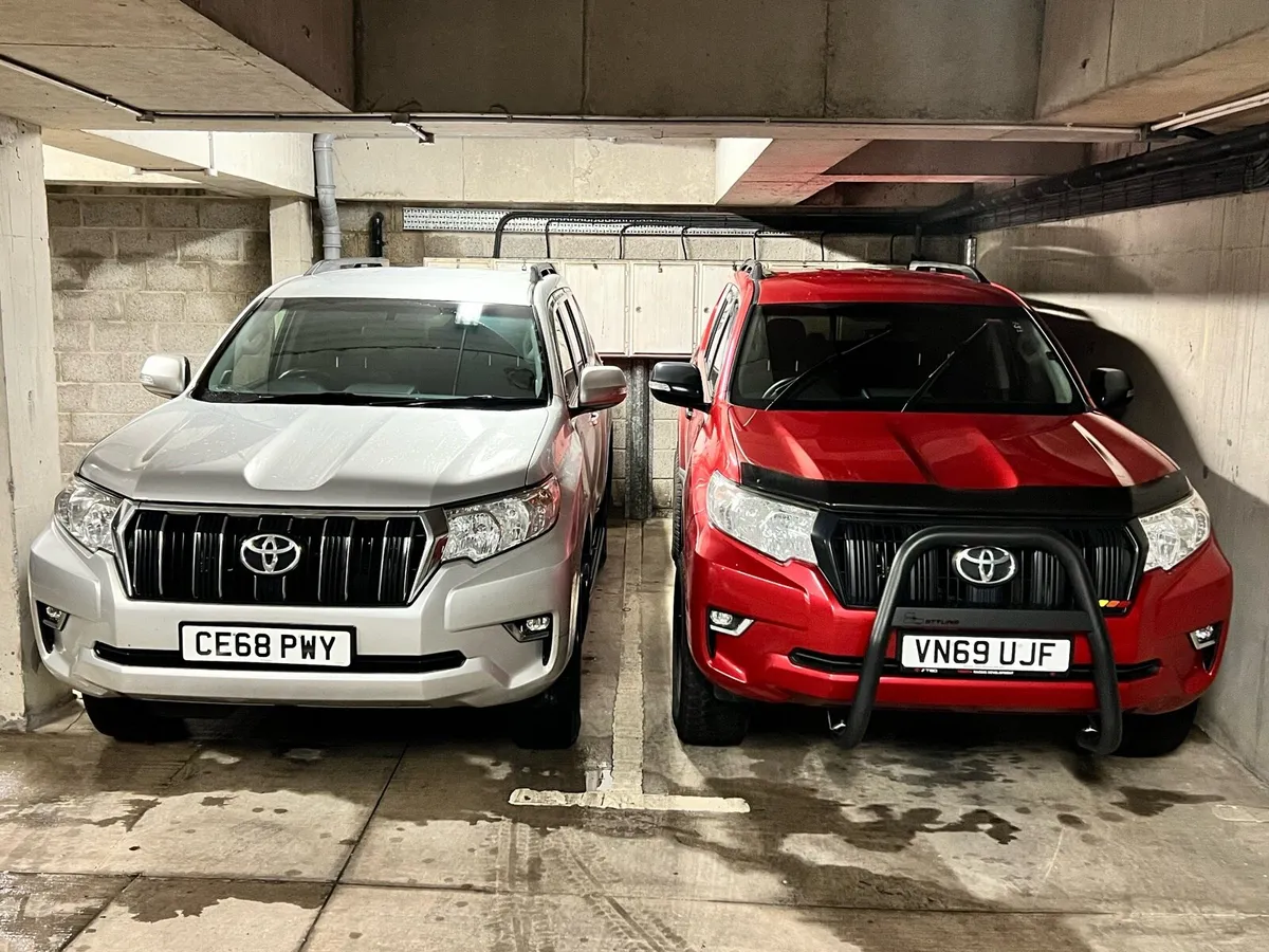 Choice of 2 Toyota Landcruiser 2.8 D-4D - Image 1