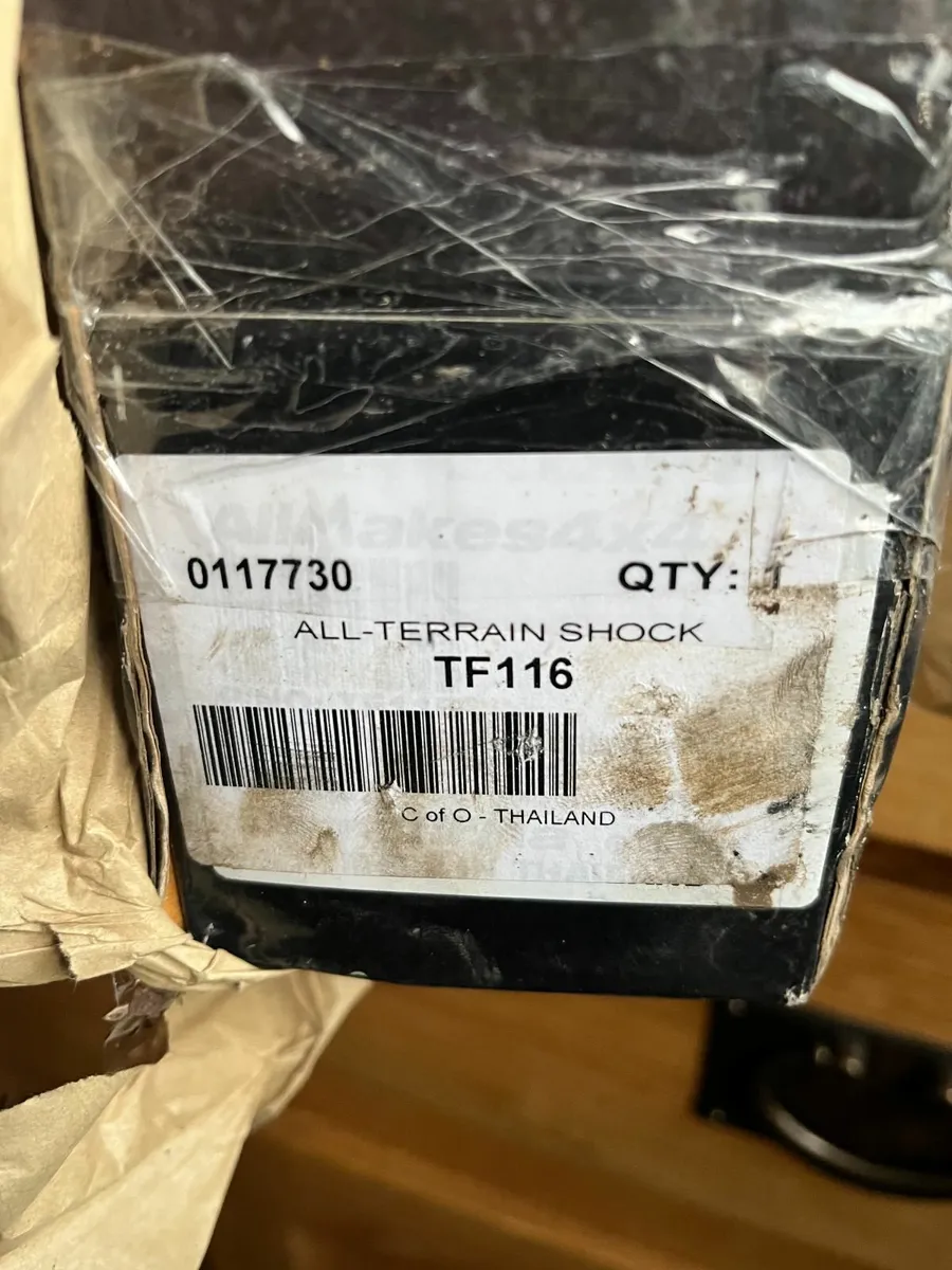 Range roverDefender front shocks - Image 2