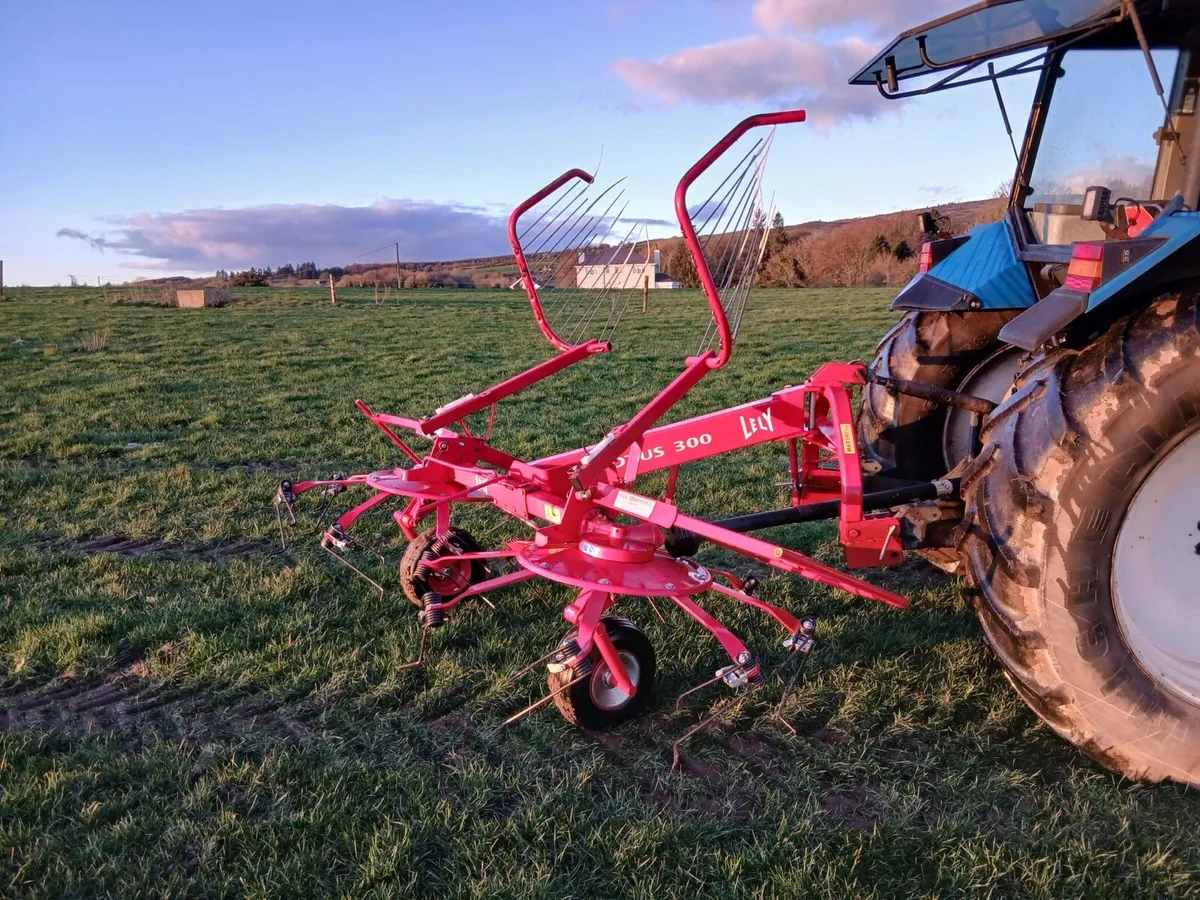 Lely Lotus 300 combi tedder rake - Image 1