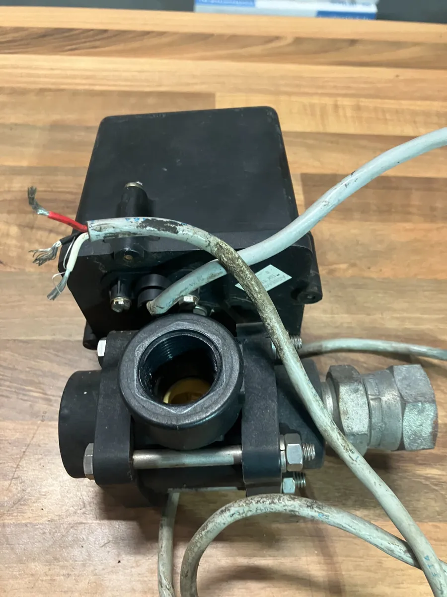 SPRAYER VALVES - Image 3