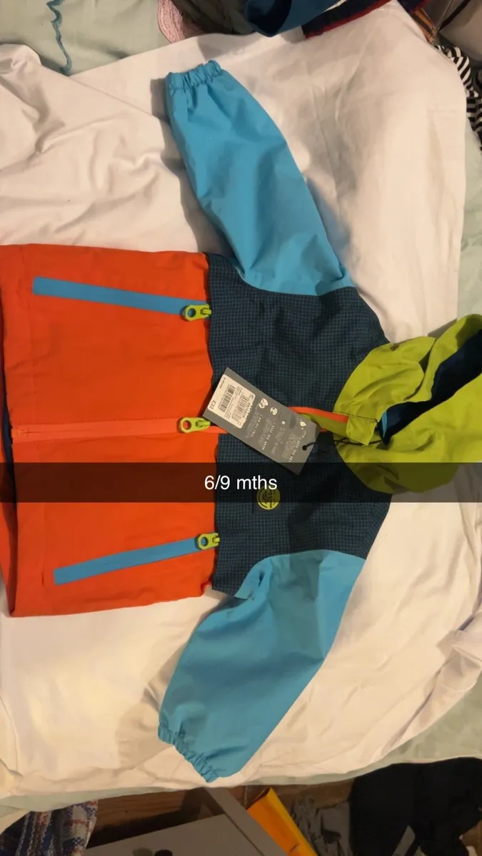 Boys clothes - Image 1