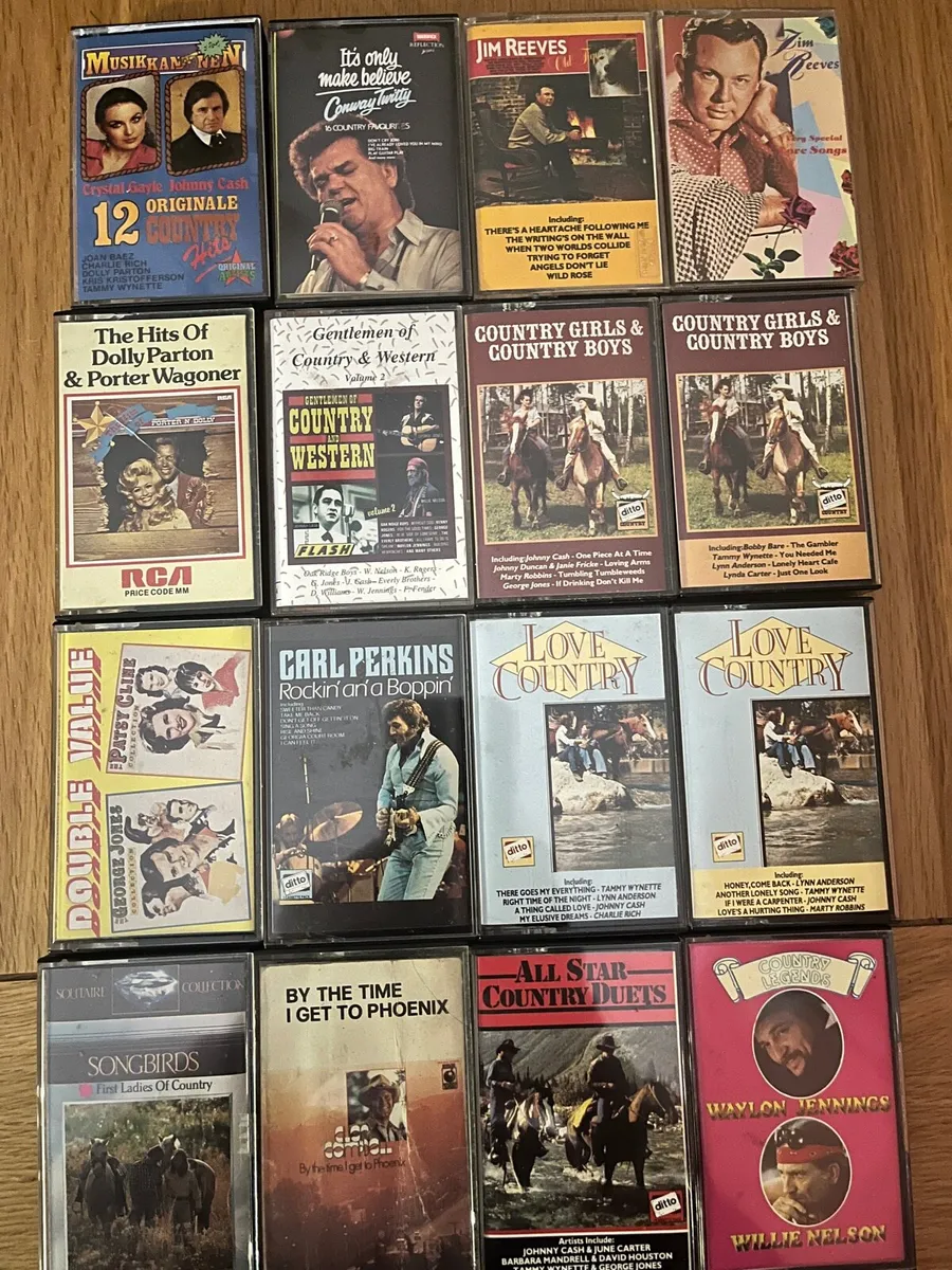 Country music cassettes - Image 2