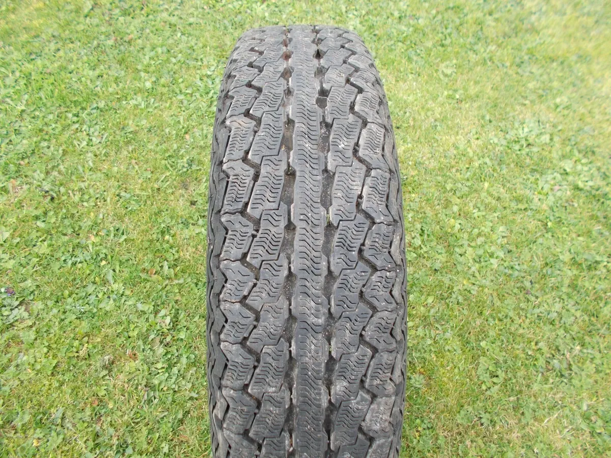 Anglia Spare Wheel and 4 Chrome Caps - Image 3