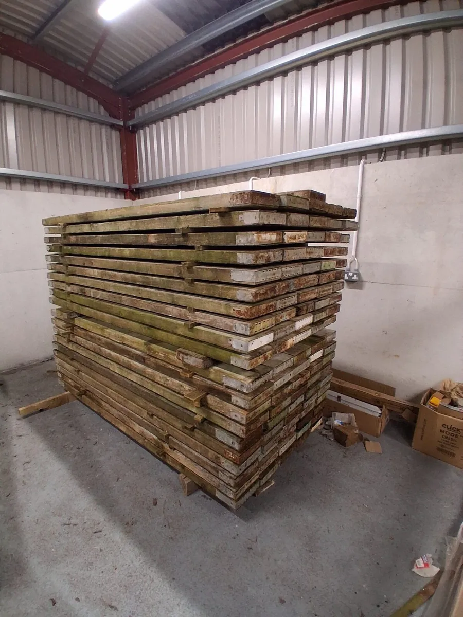 Scaffolding planks - Image 1