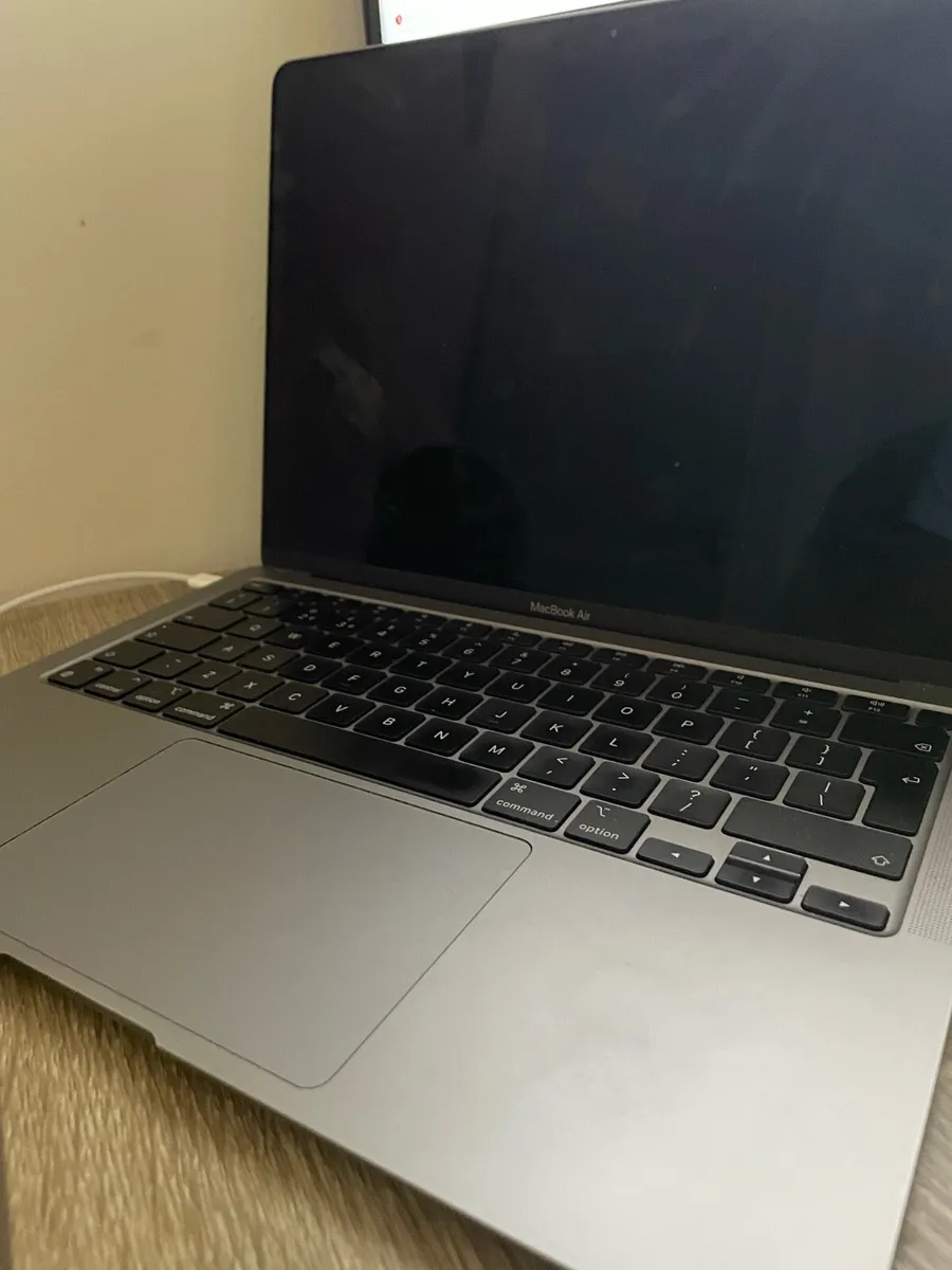 MacBook Air M1 256GB SSD - Image 2