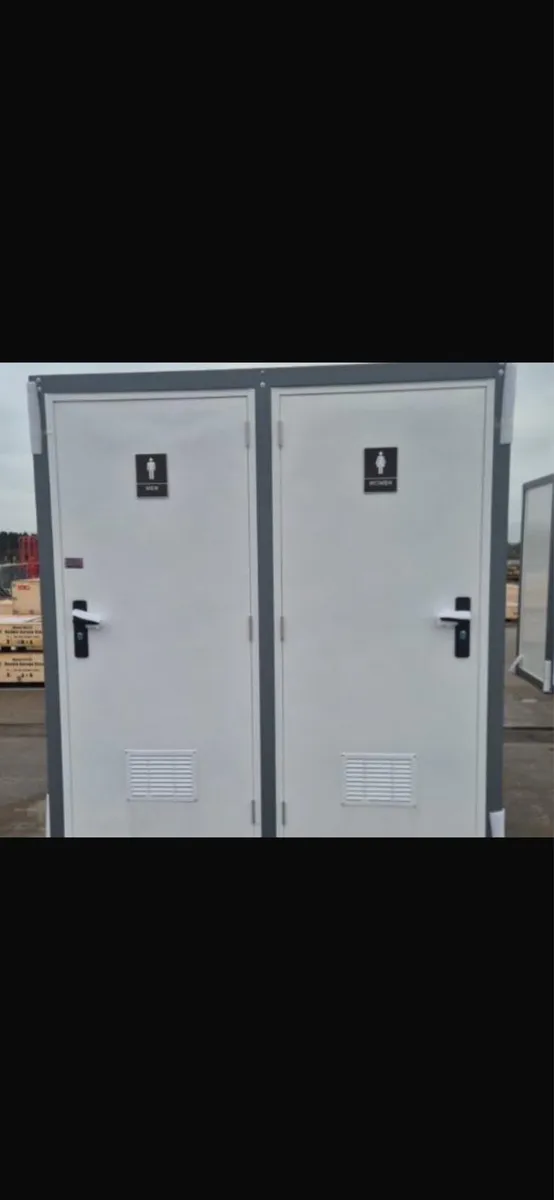 Toilet Block Porta - Image 1