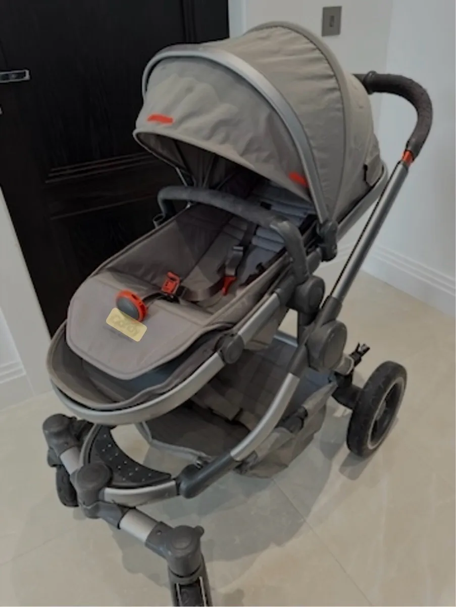 Icandy travel system Land Rover edition - Image 1