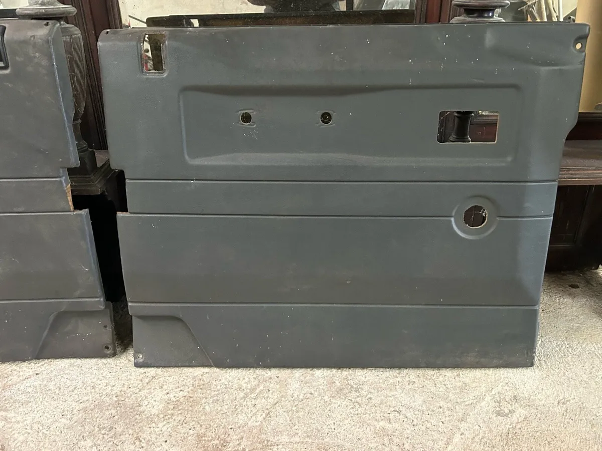 Land Rover Defender door cards - Grey - Image 3